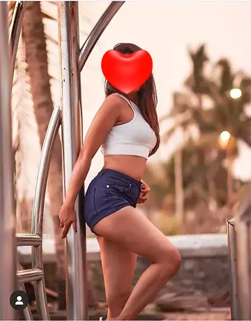 Paharganj Escorts ayushi